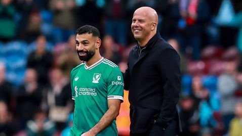  Разговорът сред Слот и Салах даде резултат 