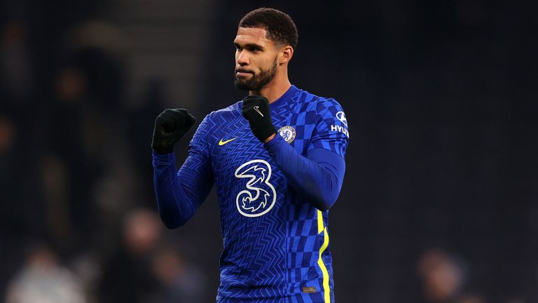  Ювентус заменя Артур с халф на Челси? 