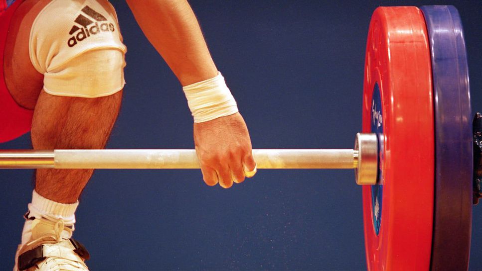 Осмо и девето място за България в първия ден на европейското по вдигане на тежести в Ереван