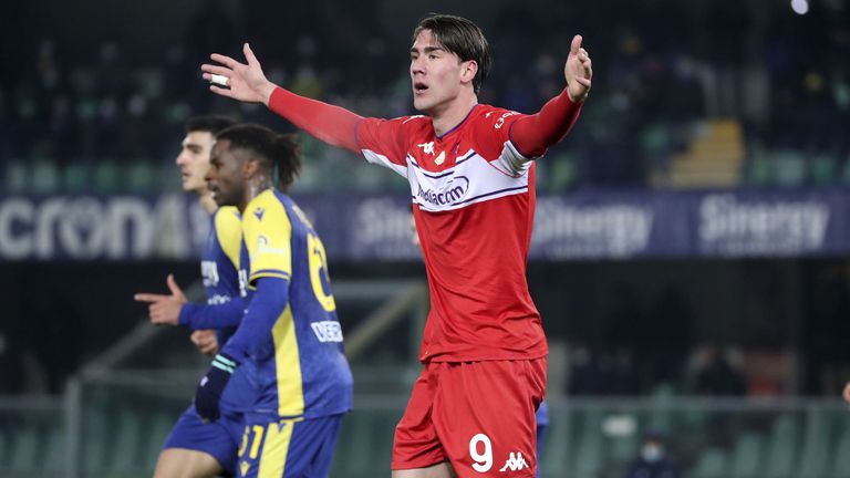  Директор на Фиорентина: Влахович да преподпише или да разгласи, че си потегля 