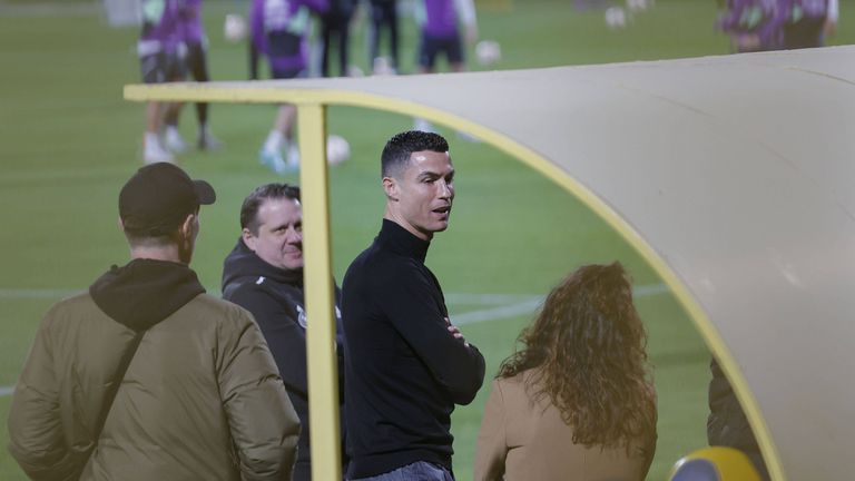 Кристиано Роналдо посети днешната тренировка на Реал Мадрид в Рияд