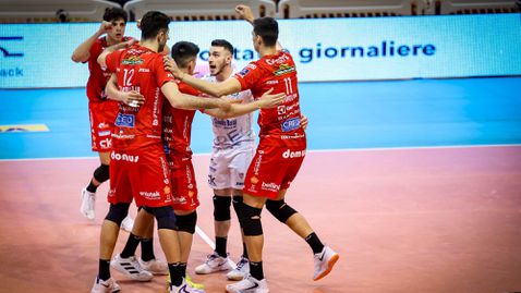 Силен Алекс Николов с 14 точки, Лубе взе само гейм на Модена в Италия