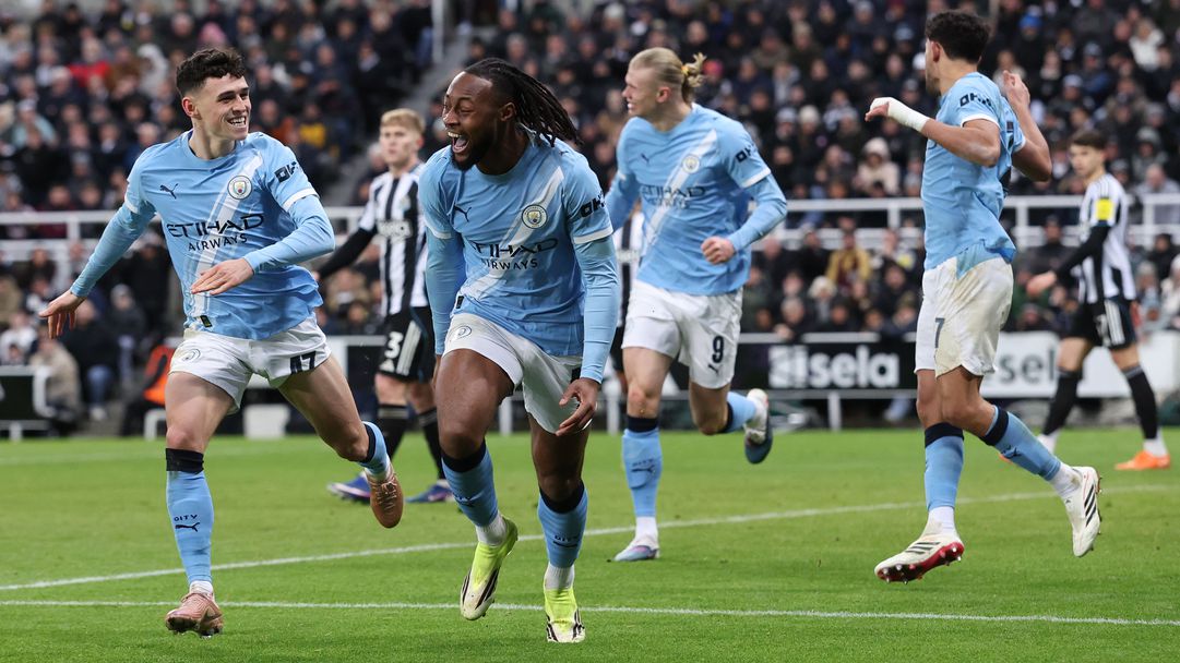Манчестър Сити докосва финала в Купата на лигата, Семеньо с нов гол