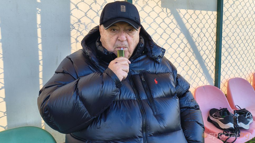 Венци Стефанов гледа "белите"