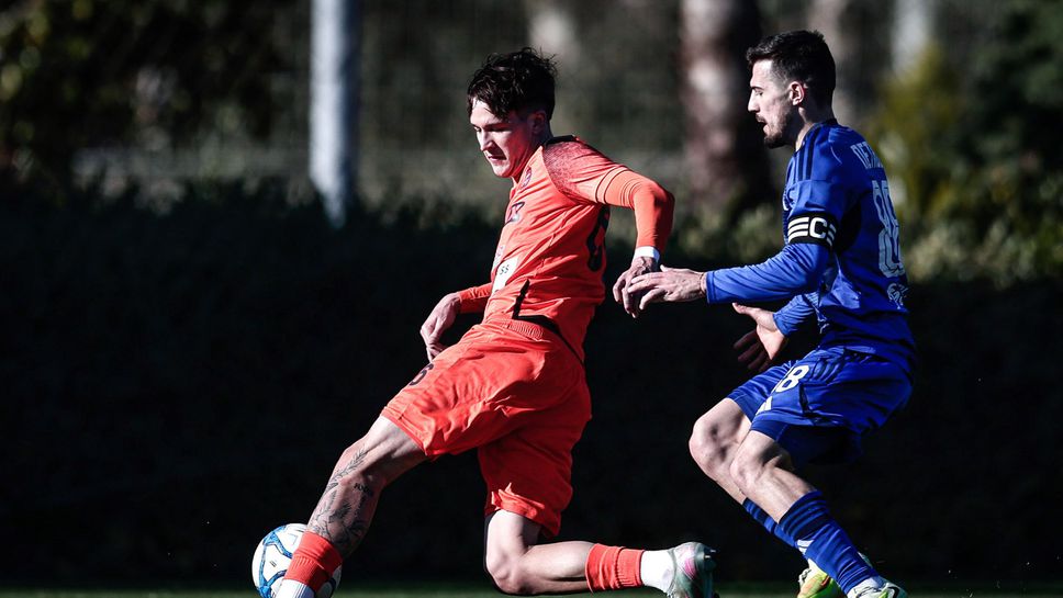 11-те на Левски и Тренчин  , Око-Флекс отново е титуляр, а Сангаре на пейката