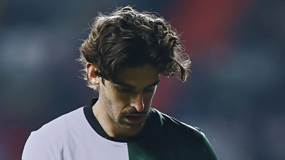 Несигурността около подновяването на договора на Тринкао със Спортинг Лисабон