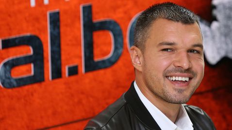  Валери Божинов пожела триумф на Младен Кръстаич 