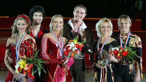 Денкова и Стависки танцуват в подкрепа на Костомаров