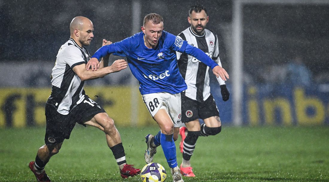 Драма на "Коритото"! Локо (Сф) измъкна точка в 90-ата минута след спиращ дъха мач