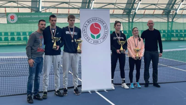 Пьотр Нестеров и Михаела Цонева спечелиха държавните титли на сингъл