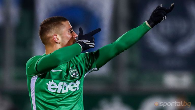 Пратеници на японския клуб Урава Ред Дайъмъндс изгледаха вчера двубоя