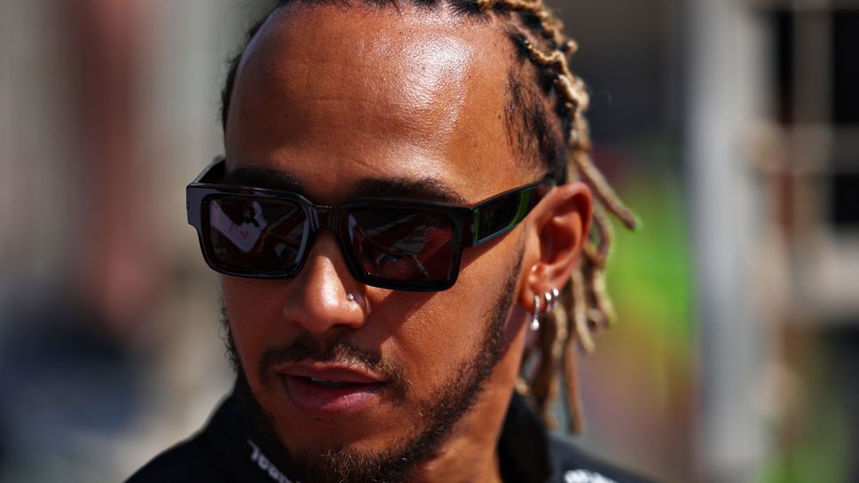 Хамилтън ще си тръгне преди края на договора на Макс