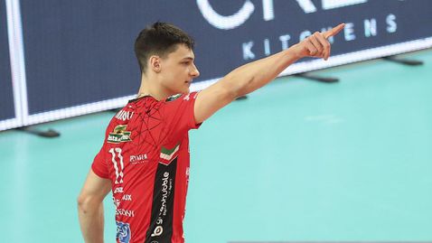 Супер Алекс Николов с 25 точки, Лубе не успя срещу Тренто в първия полуфинал в ШЛ