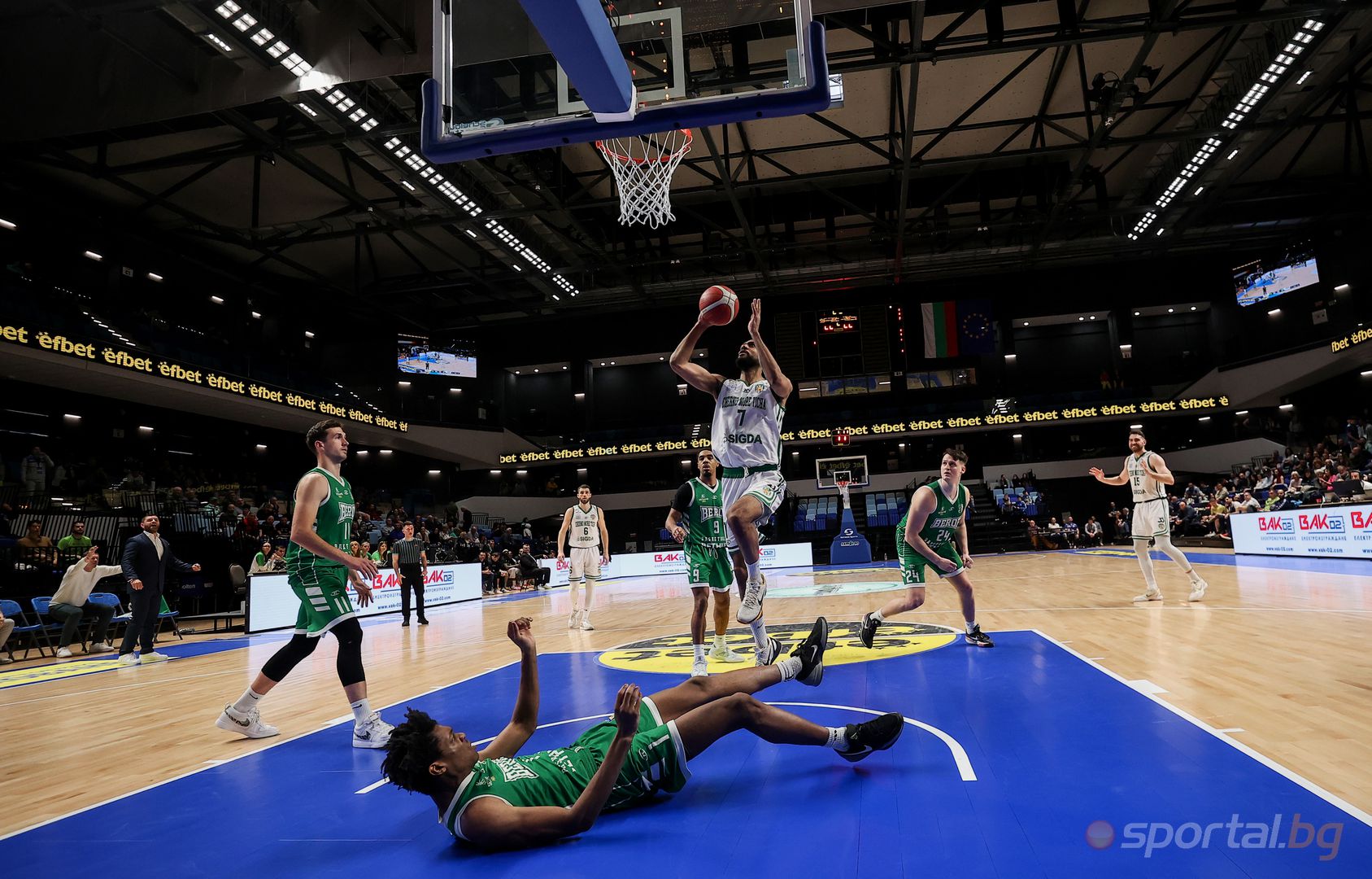 Черно море Тича 88:84 Берое