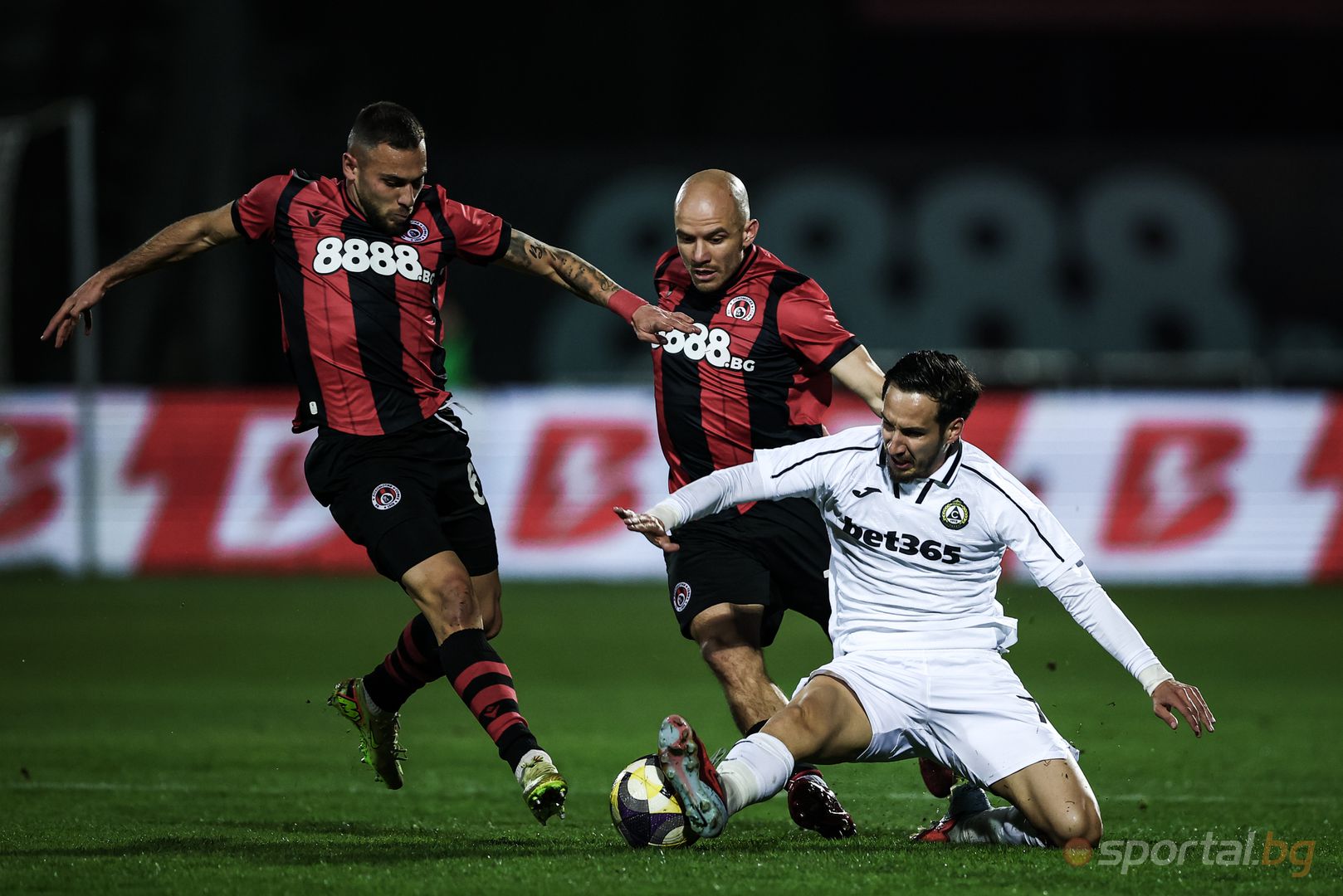 Локомотив (София) 1:1 Славия