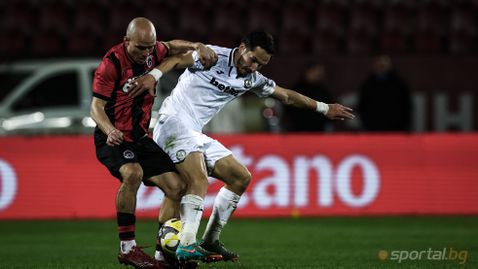 Локо (София) и Славия не успяха да решат дербито