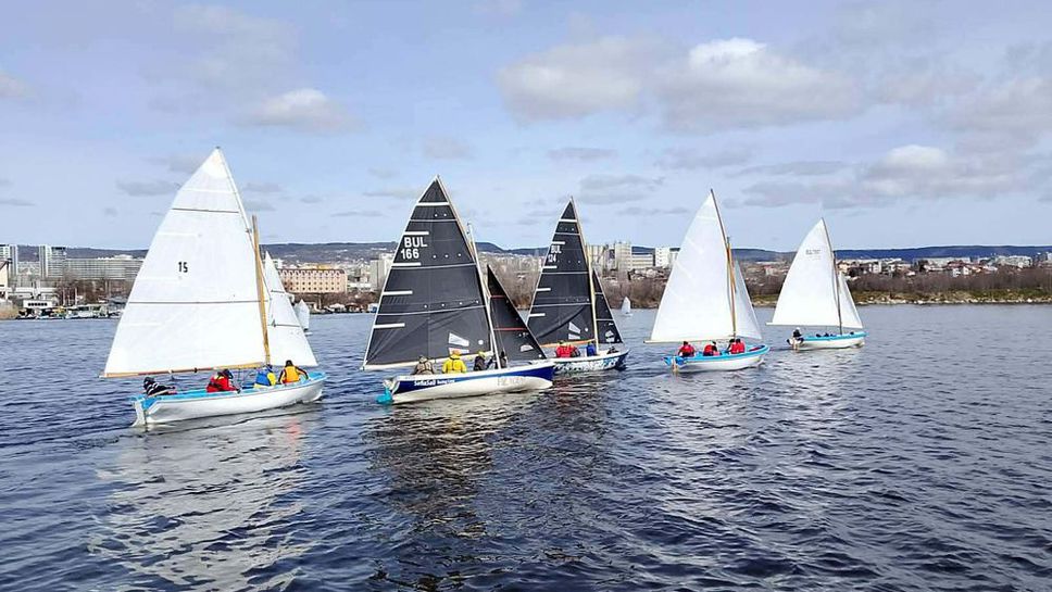 Лодка от Балчик спечели държавното първенство по ветроходство в клас Ял 6