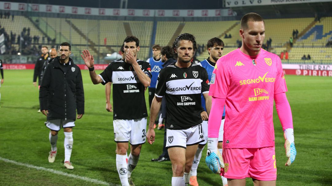 Петко Христов игра малко при загуба на Специя