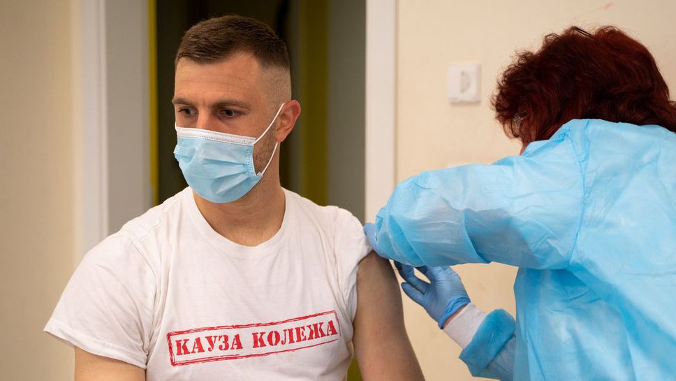 Футболисти и служители на Ботев (Пд) бяха ваксинирани срещу COVID-19