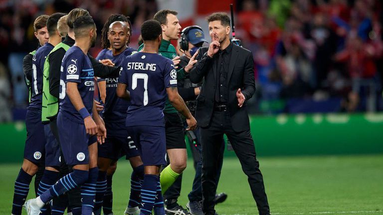  Симеоне изясни за аплодисментите пред пейката на Ман Сити 