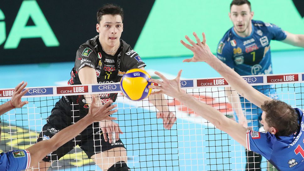 Алекс Николов заби 17 точки, а Лубе срази Милано и поведе в полуфиналите в Италия