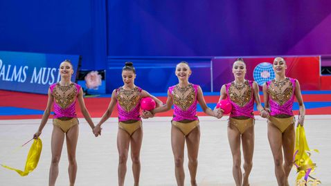 Бронз за ансамбъла от Световната купа в София