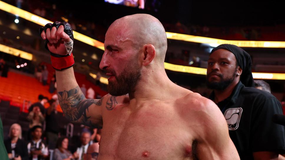 Шампионите запазиха титлите си на UFC 333