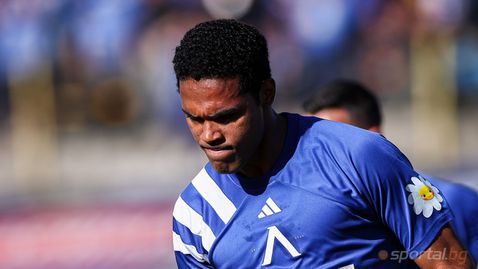  Ван дер Каап тренира настрана от Левски 