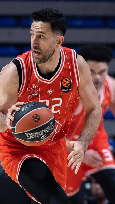 Апоел Тел Авив спечели дербито срещу Макаби и се изкачи в четворката