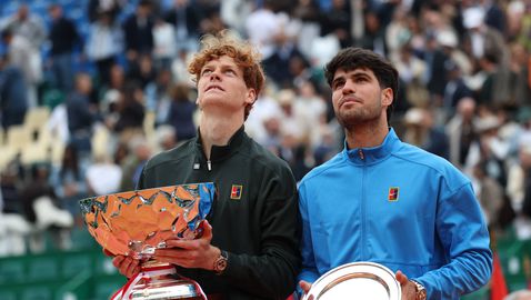 Синер и Алкарас може да си разменят първото място през целия сезон на клей