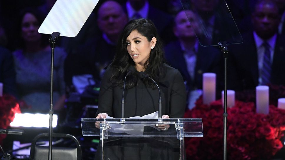 Ванеса Брайънт поиска отлагане на делото срещу пожарникарите, снимали инцидента с Коби