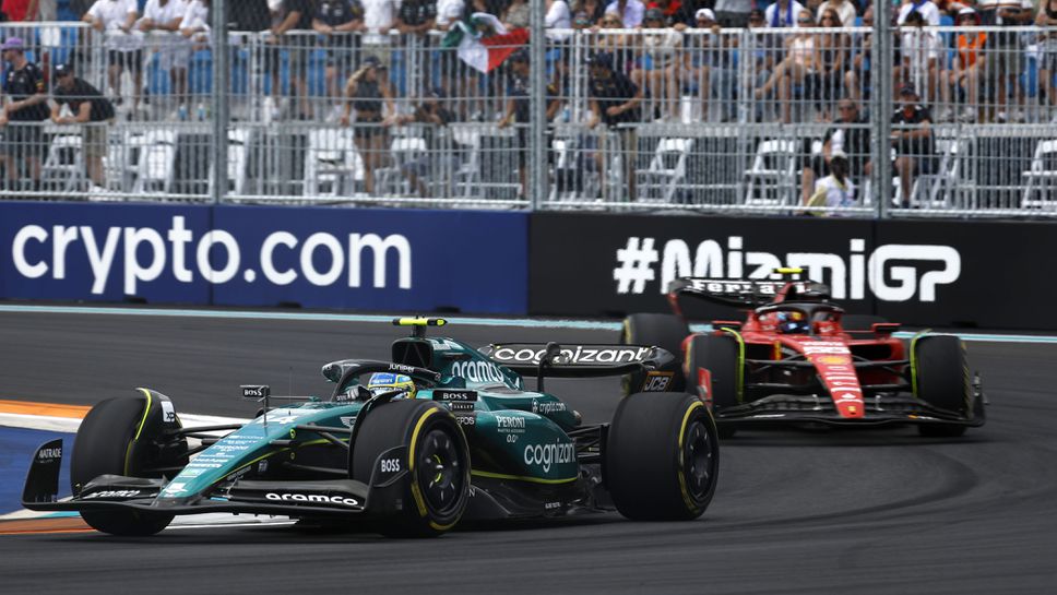 Ето защо Сайнц не се наслаждава на битките си с Алонсо през 2023 година