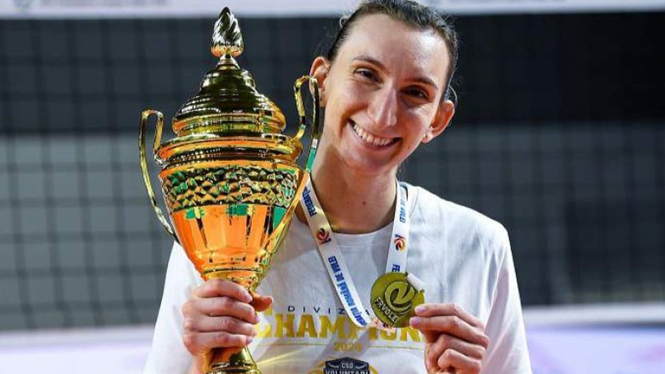 Бившата националка Мира Тодорова поема към далечна Япония през новия сезон като