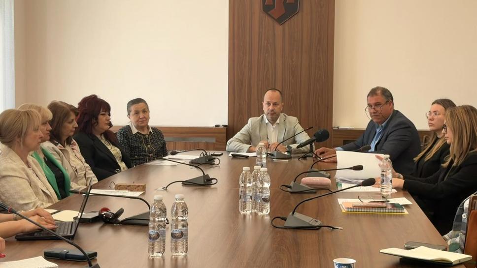 Спортните клубове във Враца ще могат да ползват вече и спортните съоръжения на училищата