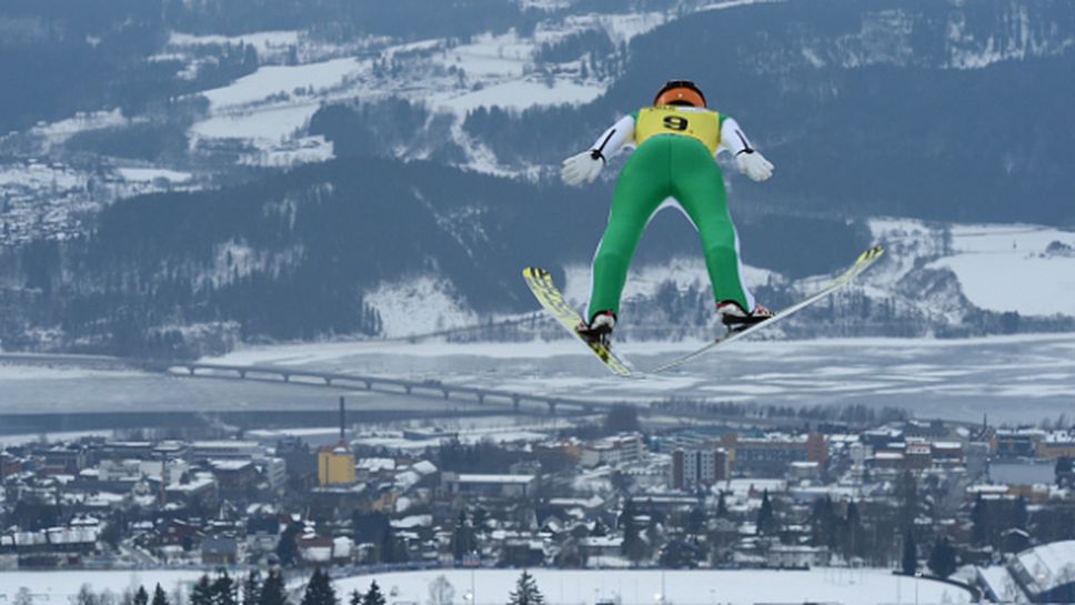 Състезанието от Световната купа по ски-скок в Лилехамер беше прекратено заради силни ветрове