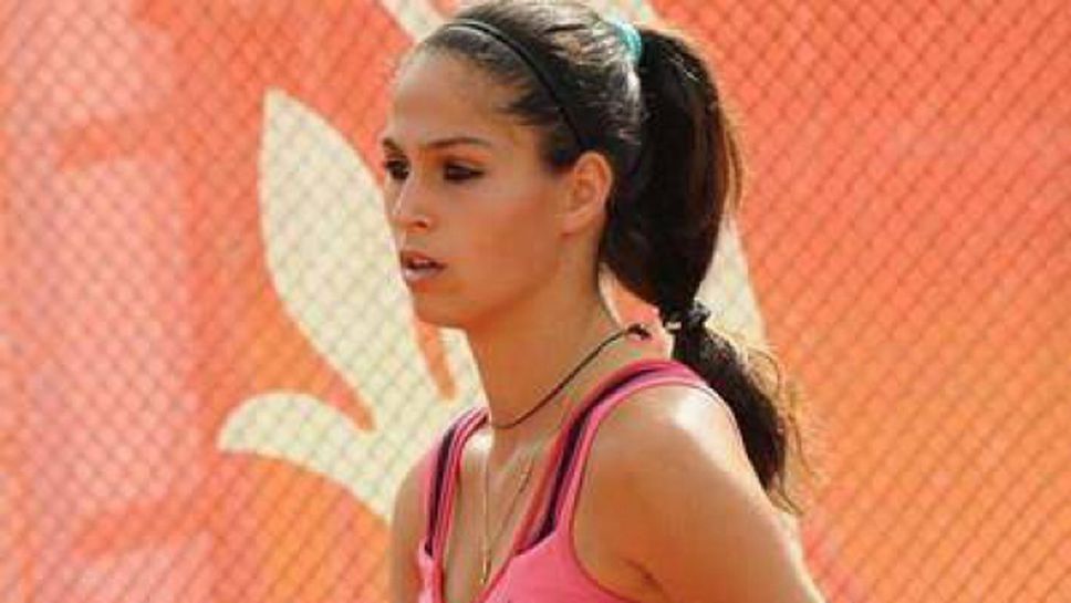 Шиникова се класира за финала на двойки Тунис, отпадна на сингъл