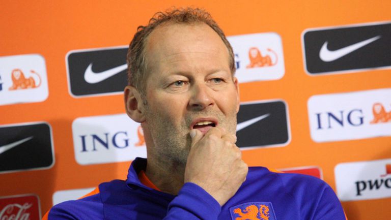 Треньорът на Холандия: Страхувам се повече от собствения си отбор (видео + галерия)