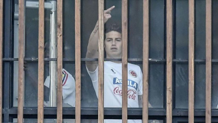 Хамес размаха среден пръст и скандализира Колумбия