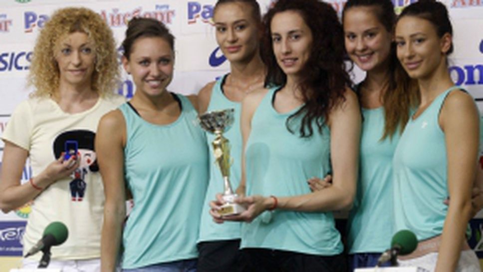 Награждаване отбор на месец юни