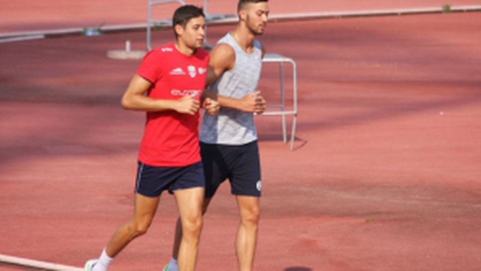 Братя Пенчеви тренират с Виктория Волей