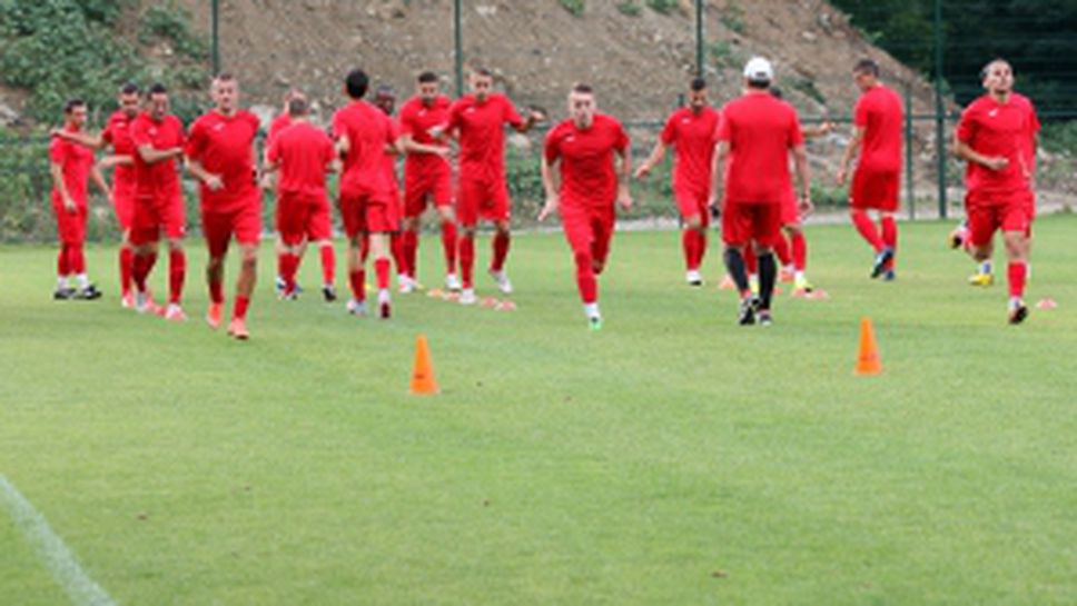 Отборът на Царско село с открита тренировка