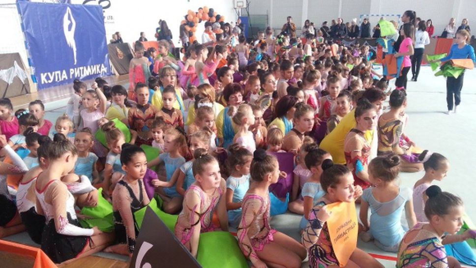 Над 200 малки грации показаха майсторство в Благоевград