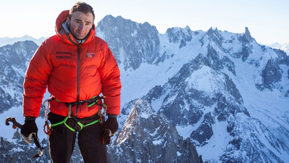 Швейцарският алпинист Ули Щек загина на Еверест