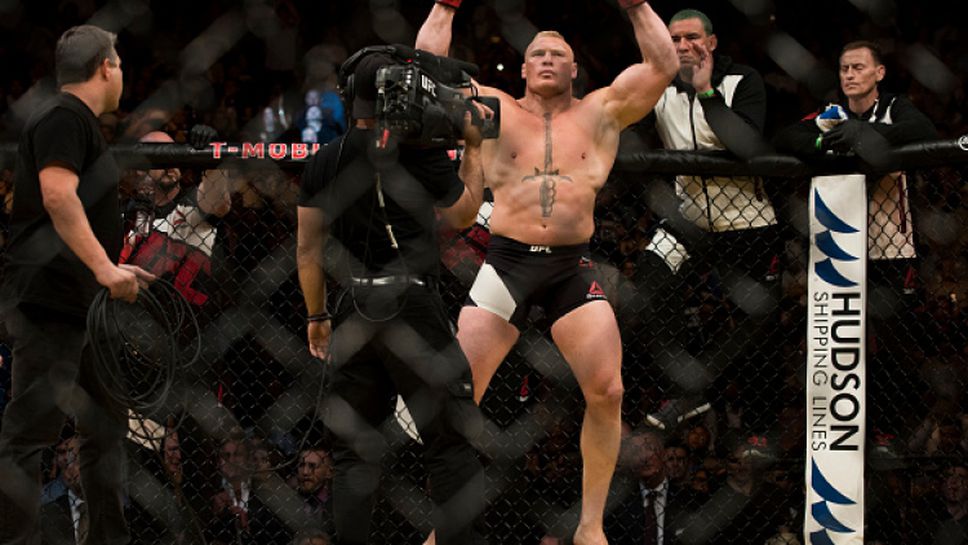 Брок Леснар се завърна с победа в UFC