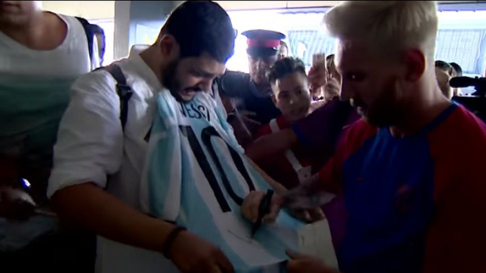 Меси подписа фланелка на Аржентина