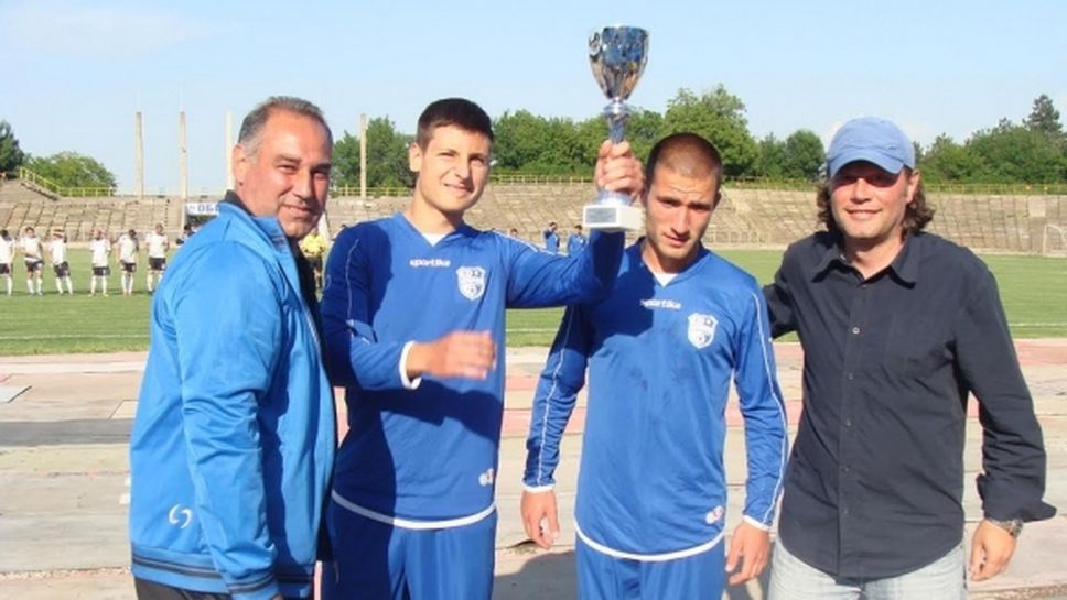 Отбор от Втора лига с нов старши треньор