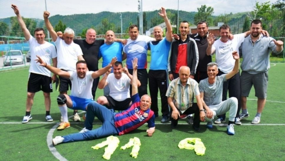 Футболен мач за ЧРД на кмета на Симитли