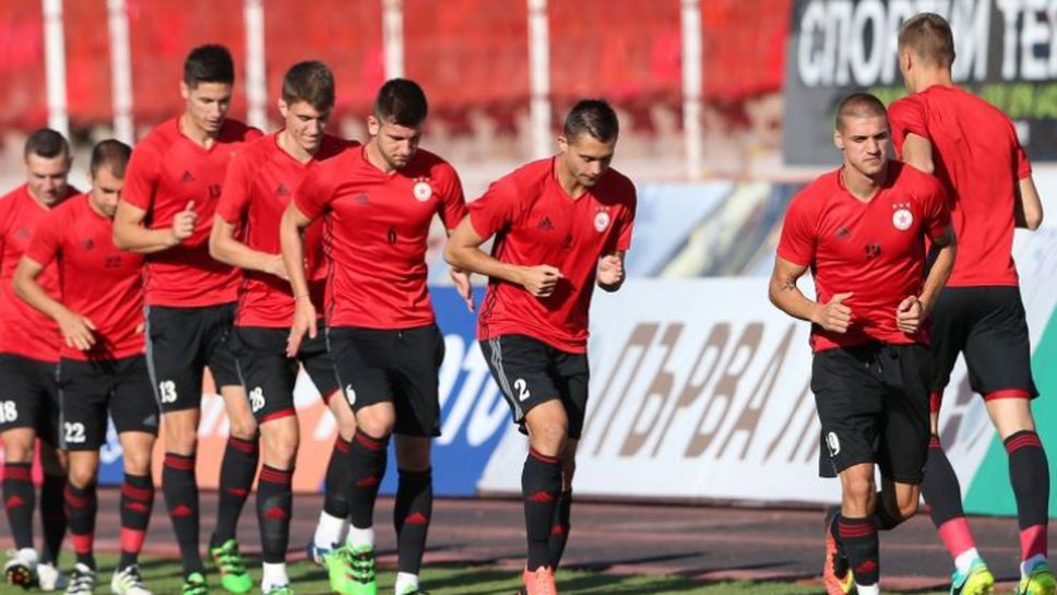 ЦСКА тренира преди Локо (ГО) под ръководството на Йорданеску