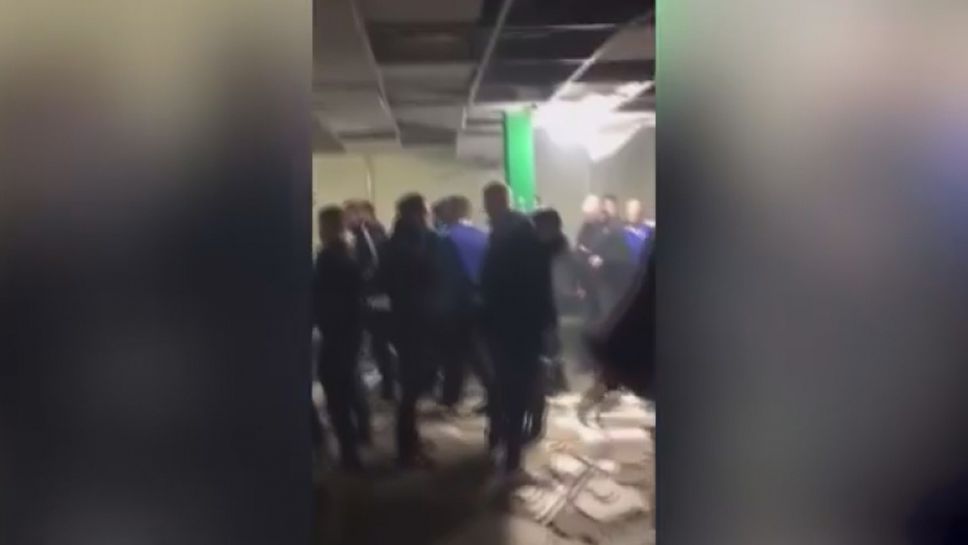 Феновете на Рейнджърс изкъртиха до основи тоалетните на стадиона на Селтик