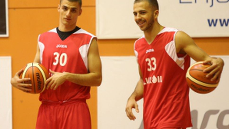 Първа тренировка на Лукойл Академик